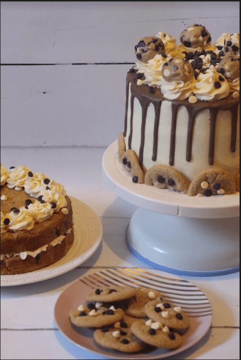 giant cookie sandwich, cookie dough showstopper cake, mini chocolate chip cookies, all from a spoonful of vanilla -- fancy comma blog