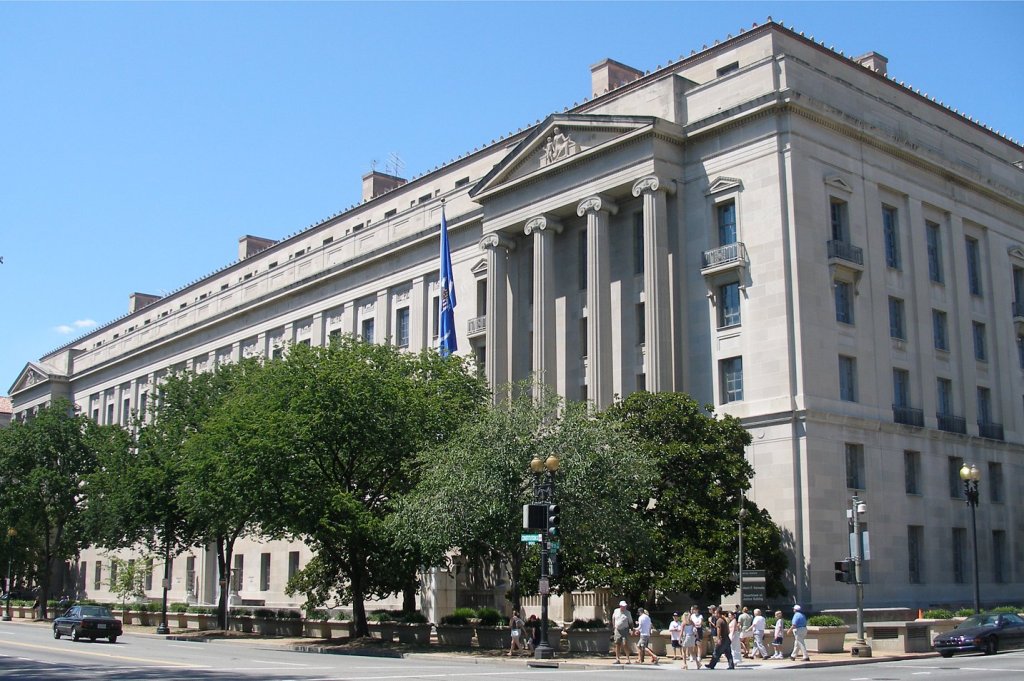 photo of the department of justice headquarters in washington, dc