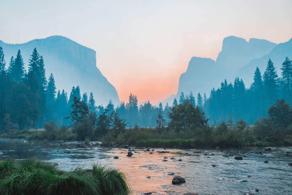photo of a nature scene -- a body of water with a mountainous backdrop