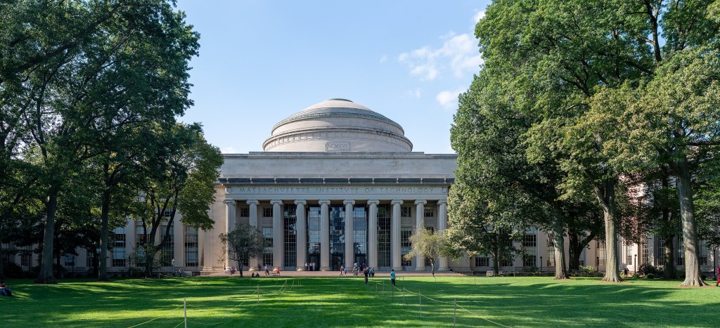 photo of mit's killian court